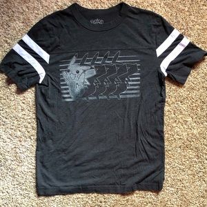 Short Sleeve Grey Pokémon Shirt (Slightly Worn)